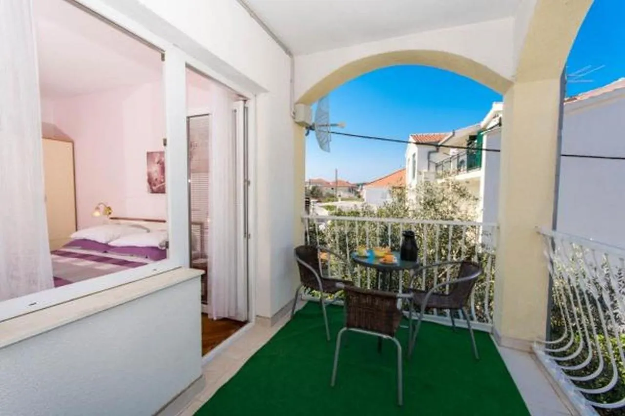 Apartment In Okrug Gornji With Sea View, Balcony, Air Conditioning, Wifi 5167-2 Trogir